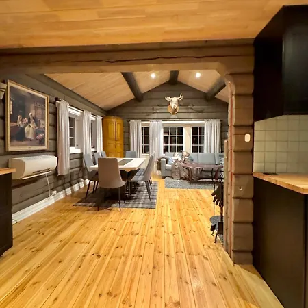 Dyroy - With Jacuzzi 别墅