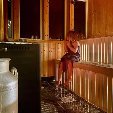 Dyroy - With Jacuzzi 别墅 Mikkelbostad